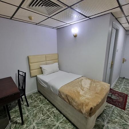 West Hotel Дубай Екстериор снимка