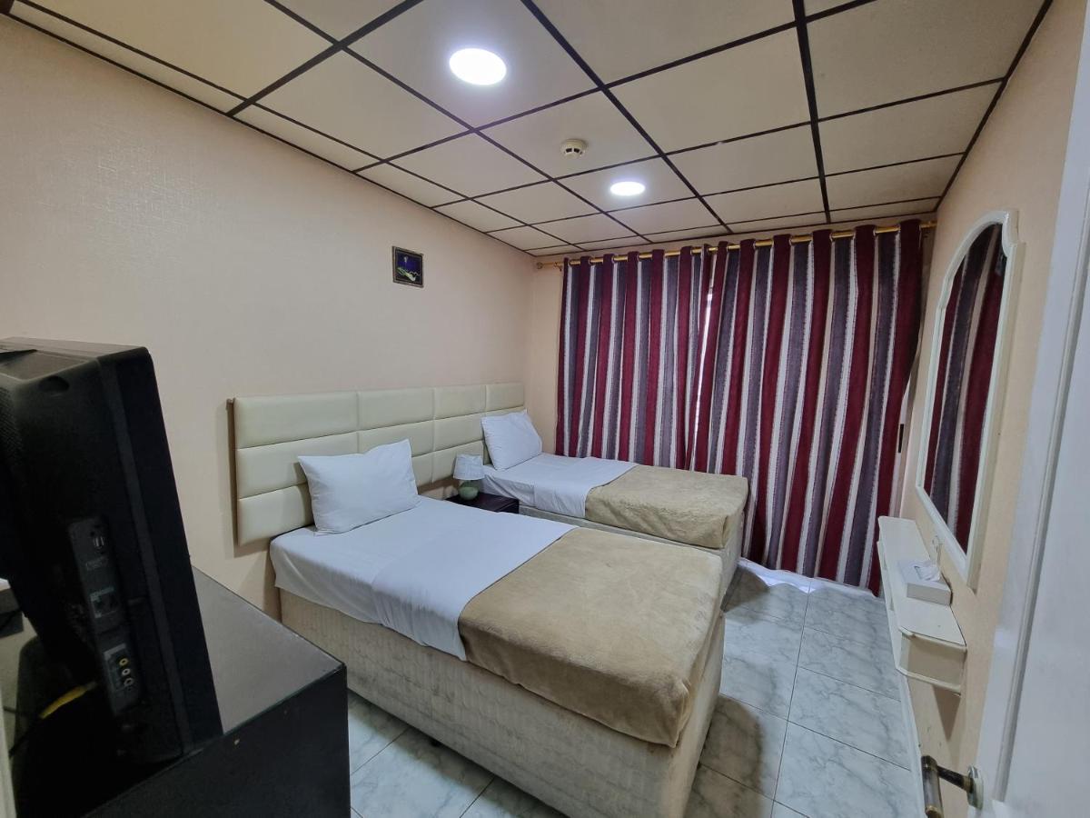 West Hotel Дубай Екстериор снимка
