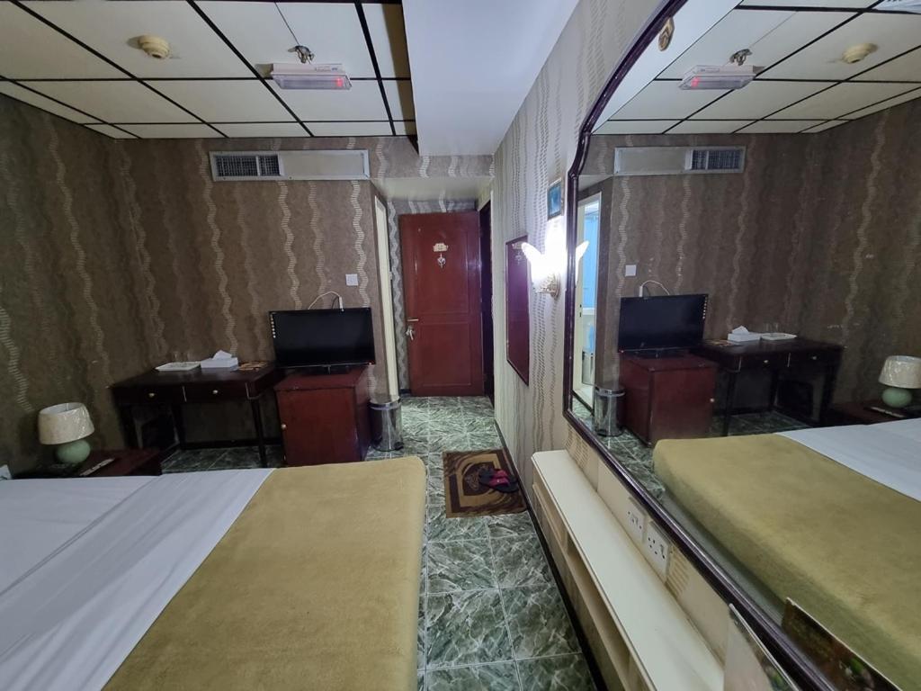 West Hotel Дубай Екстериор снимка